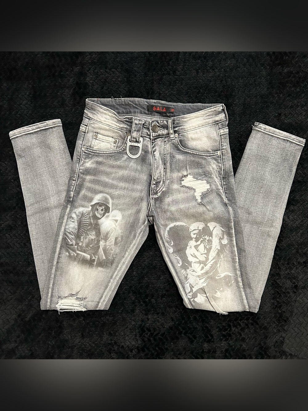 GALA Y2K Angel Military Graphic Distressed Jeans Size 28